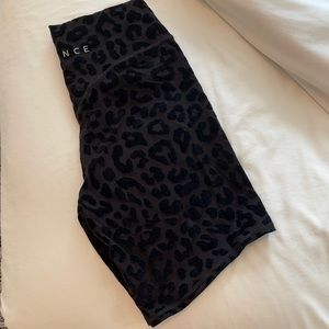 Balance Athletica Lux Panther Rider Shorts M